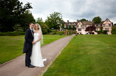 mannings-heath-wedding-photographer7.jpg