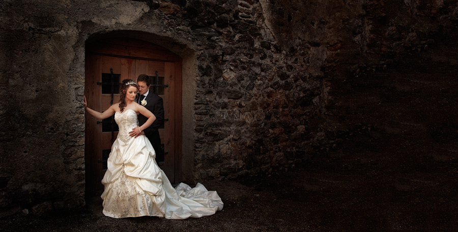 Tim & Lisa's wedding at Kaprun Castle, Austria 13
