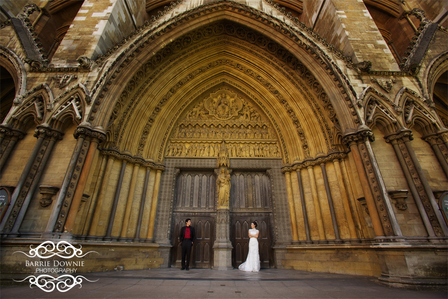 bride-and-groom-westminster-abbey