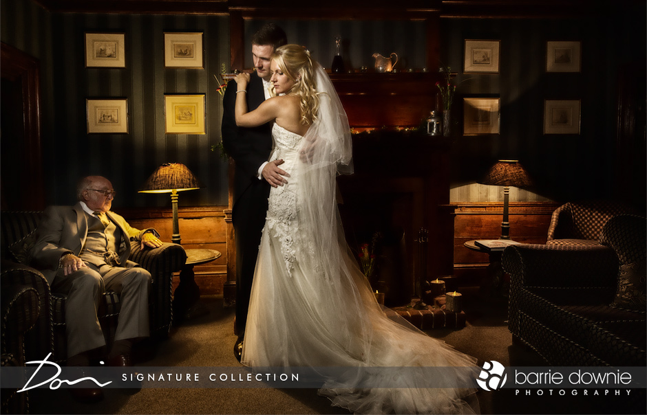 monkey-island-weddding-bride-and-groom-monkey-room