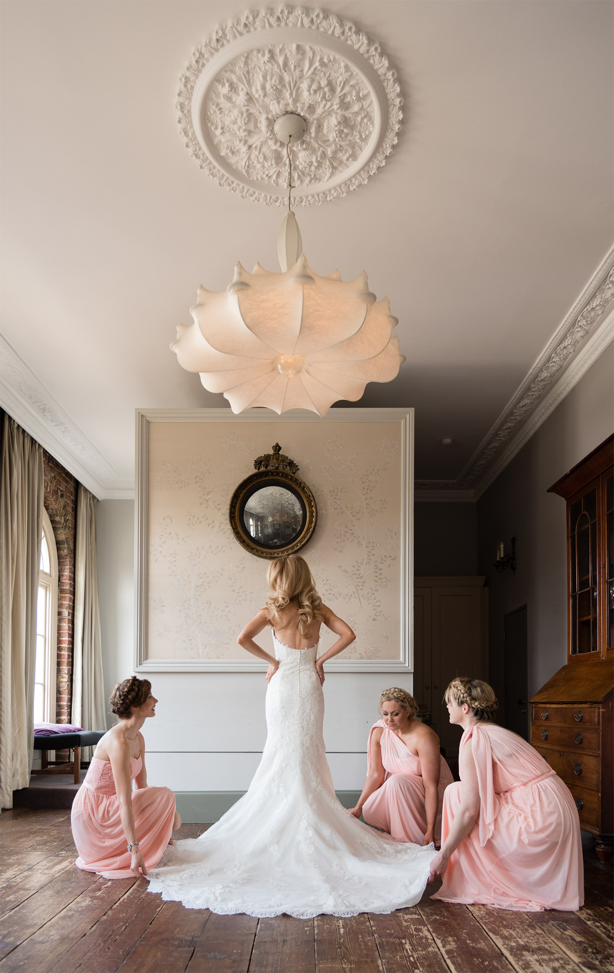 bridesmaids-with-bride-at-kenwood-house-wedding