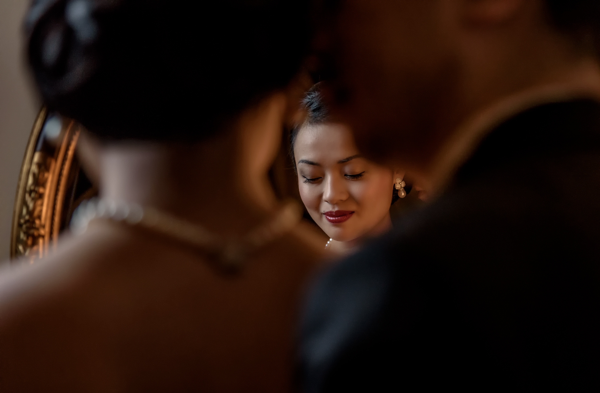 never castle wedding photographer bride in mirror