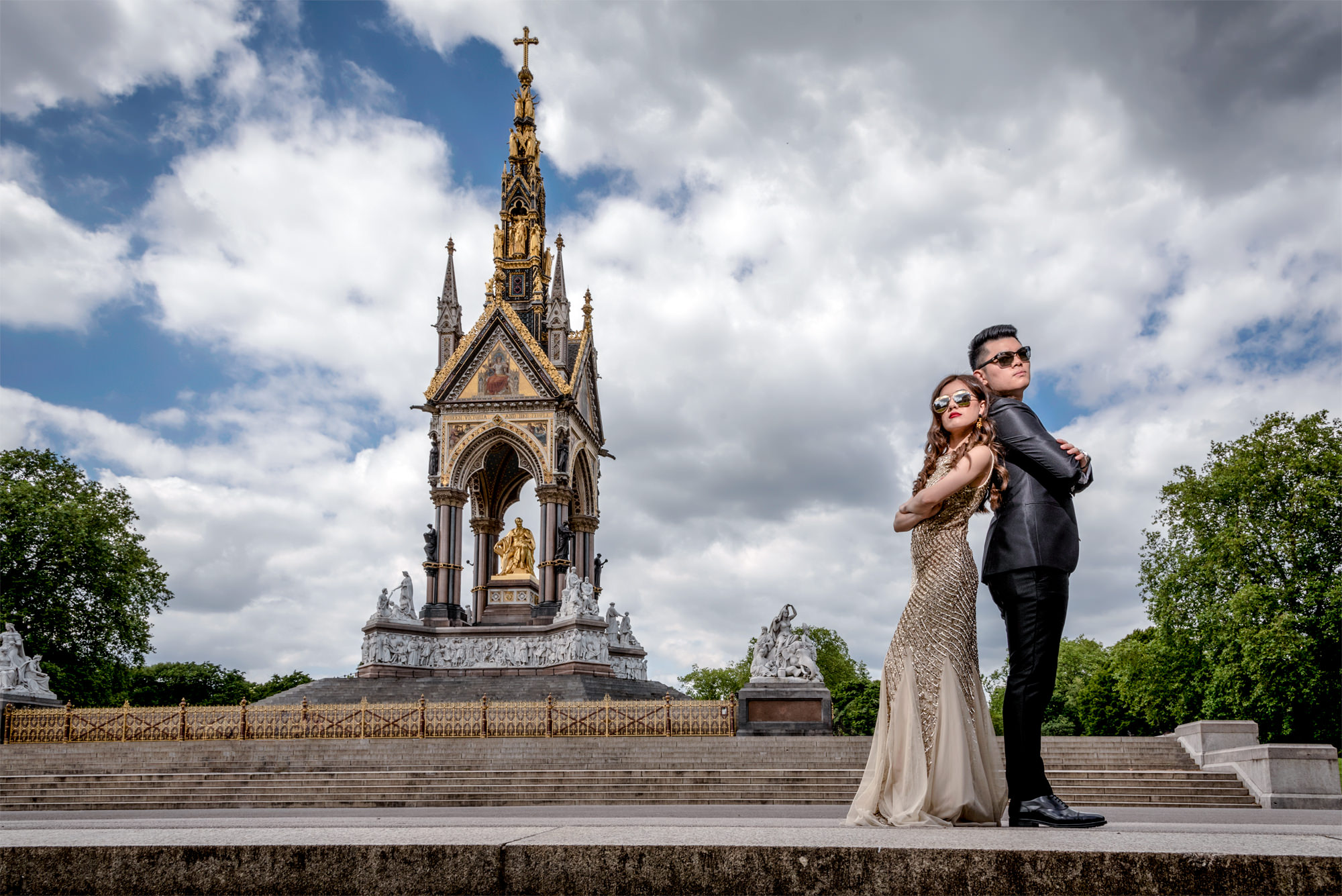 albert-memorial-pre-wedding-photography-bride-and-groom