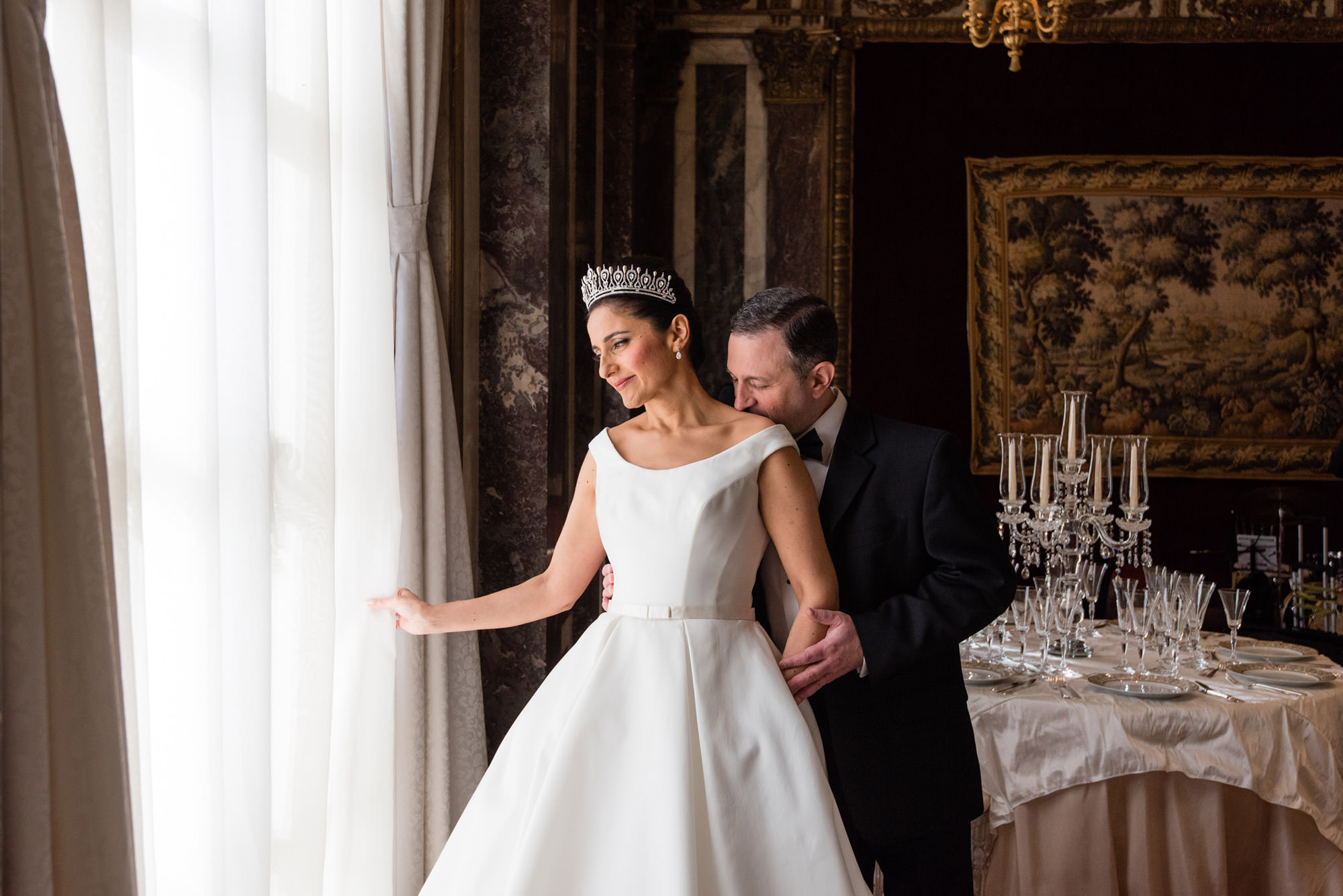 /bride-and-groom-james-burden-mansion-wedding