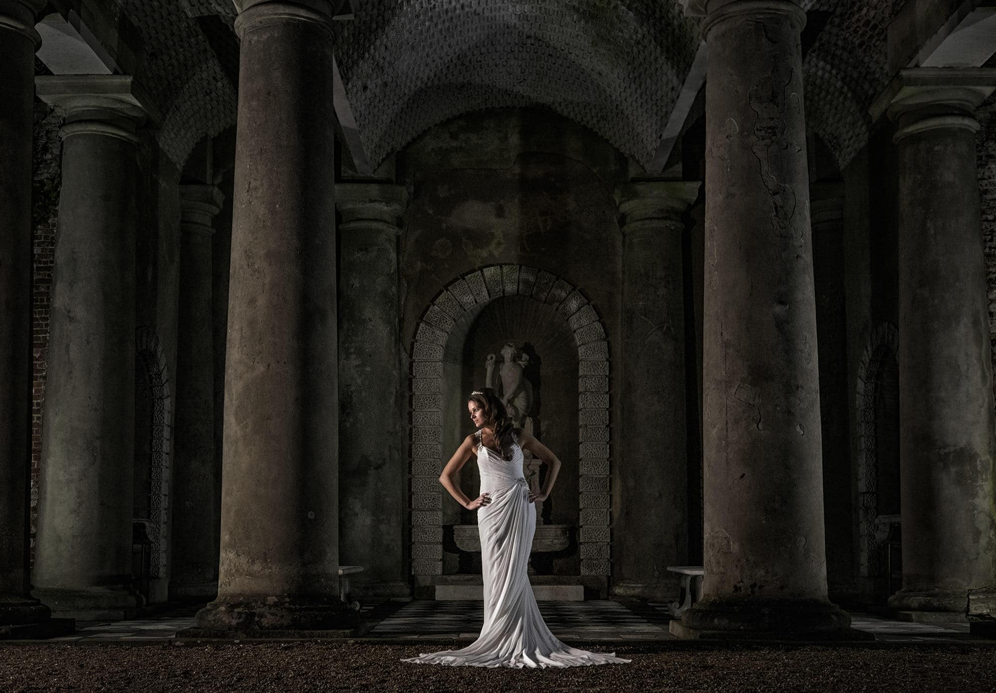 bridal-portrait-wotton-house-wedding