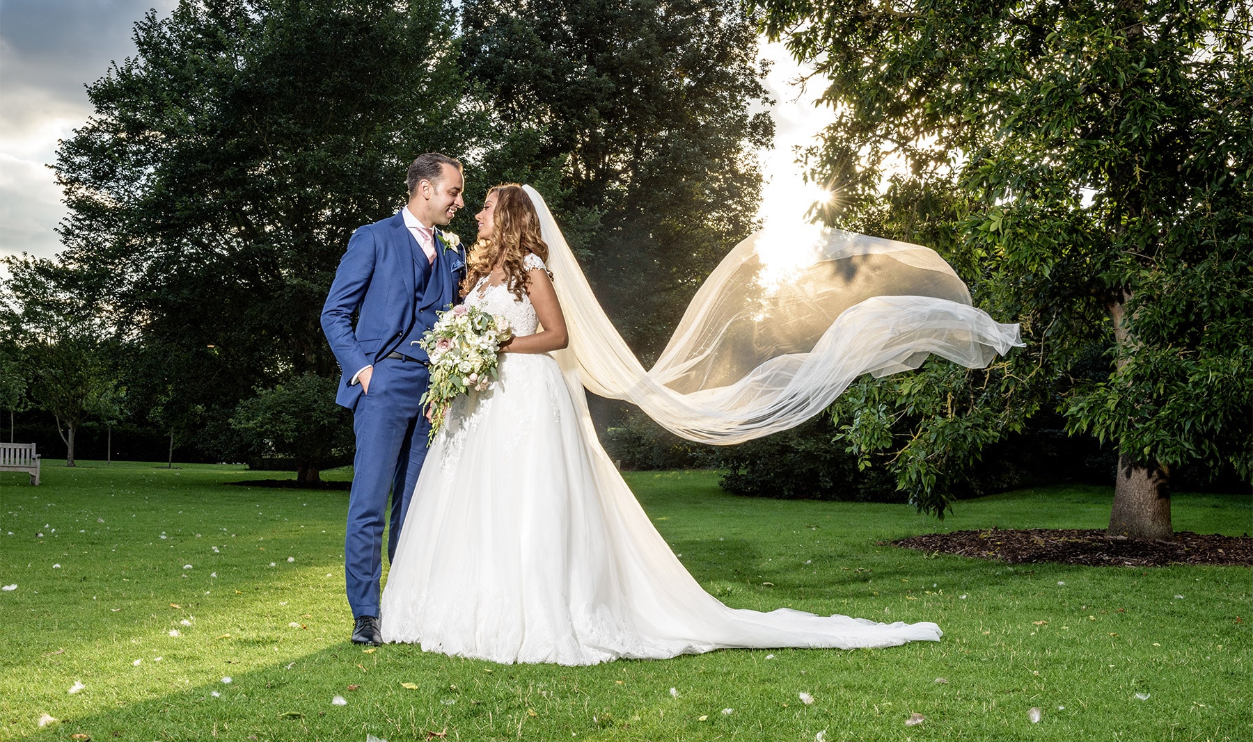 Bride and groom at Kew Gardens, London