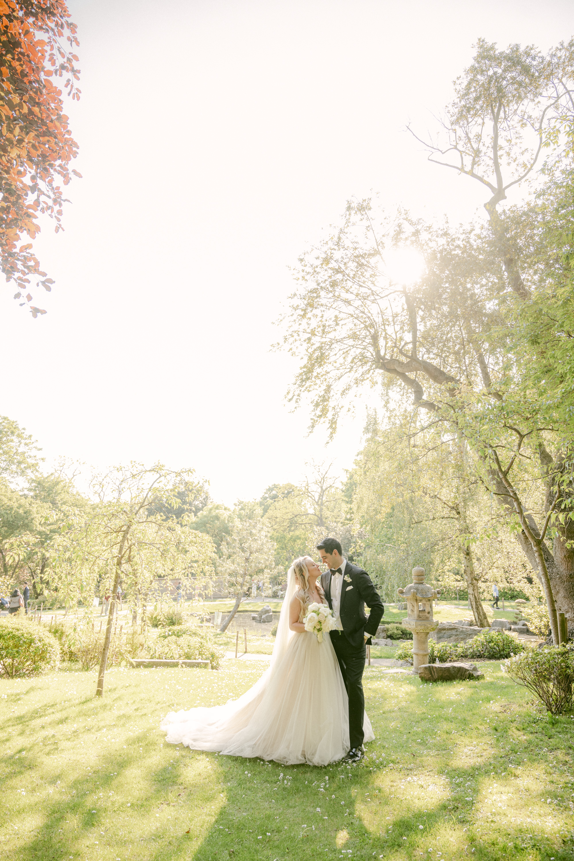 Couple under the trees in a London park