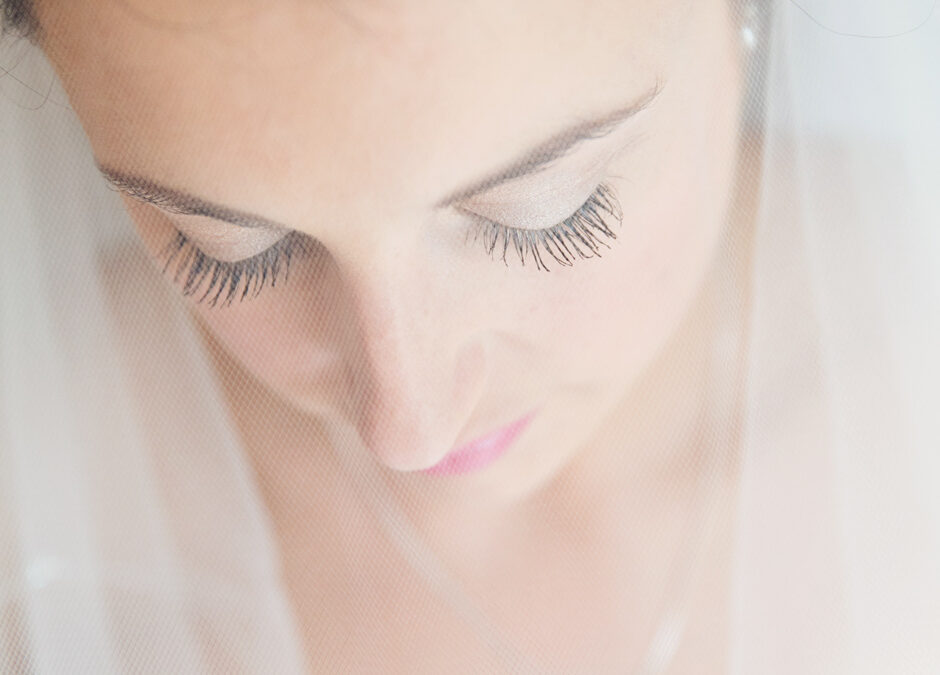 Upwaltham Barns wedding photography – Laura and Ed