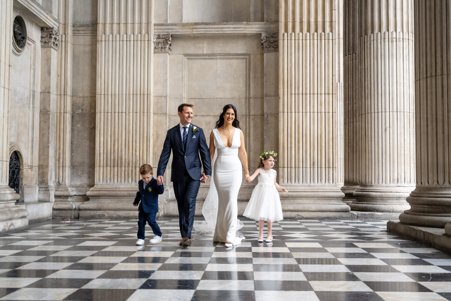 Wedding Photographer London — bride and groom St Pauls Cathedral wedding by Barrie Downie